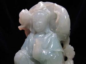 本翡翠の観音菩薩像